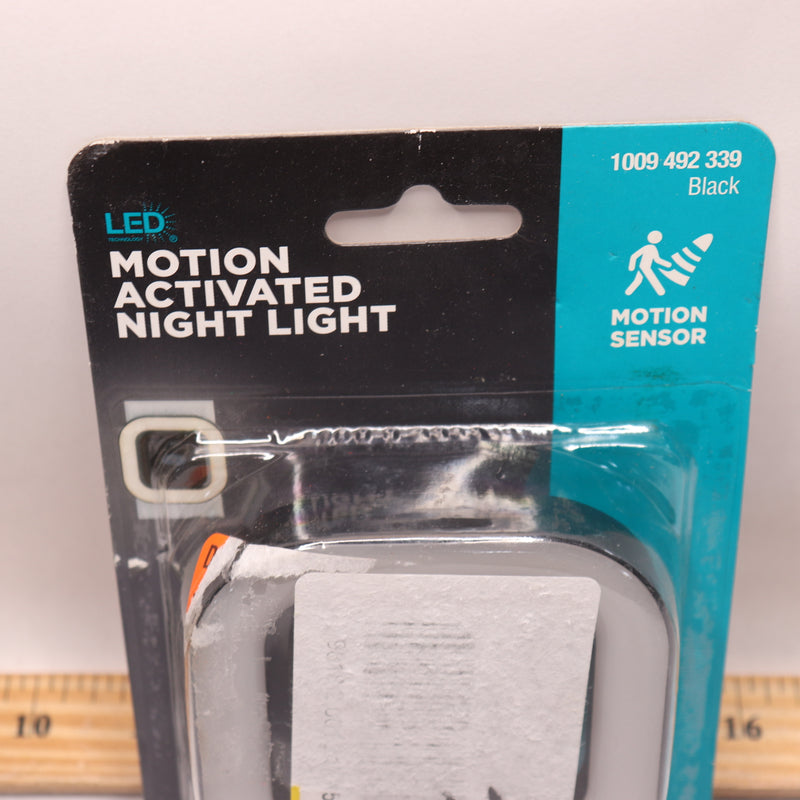 LED Technology Plug-In Indoor Square Motion Sensor Automatic Dusk to Dawn Light