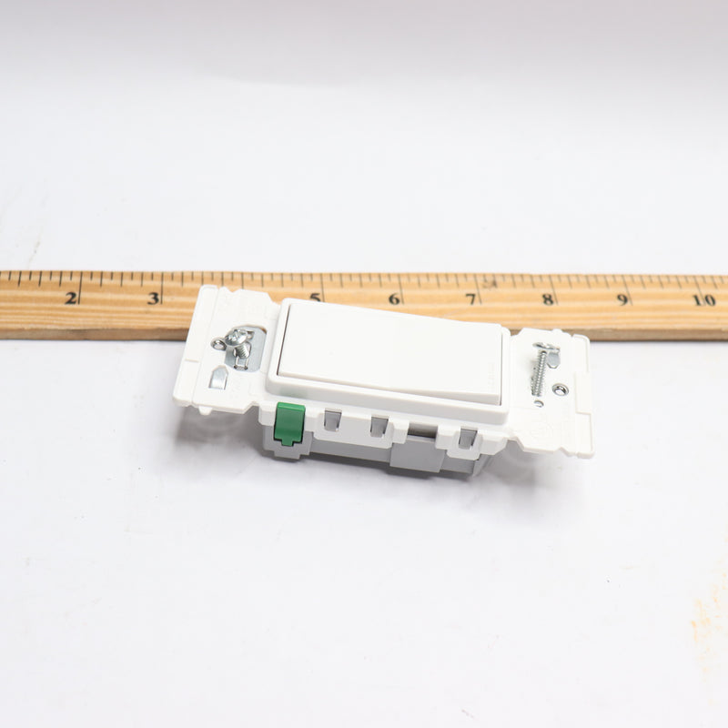 Leviton Decora Plus Rocker Single-Pole AC Quiet Switch 20 Amp 120/277 V White