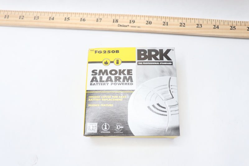 BRK Smoke Alarm Dual Ionization White 9V Battery 1" FG250B
