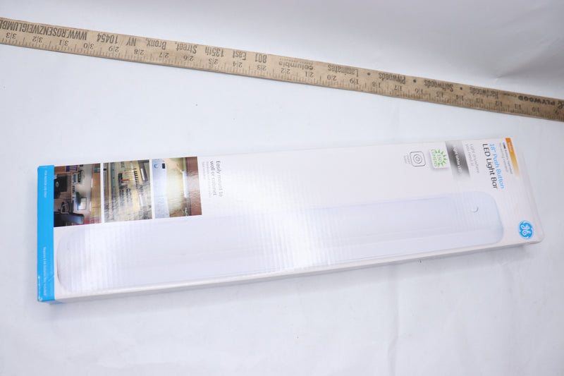 General Electric LED Light Bar White 18" 41214