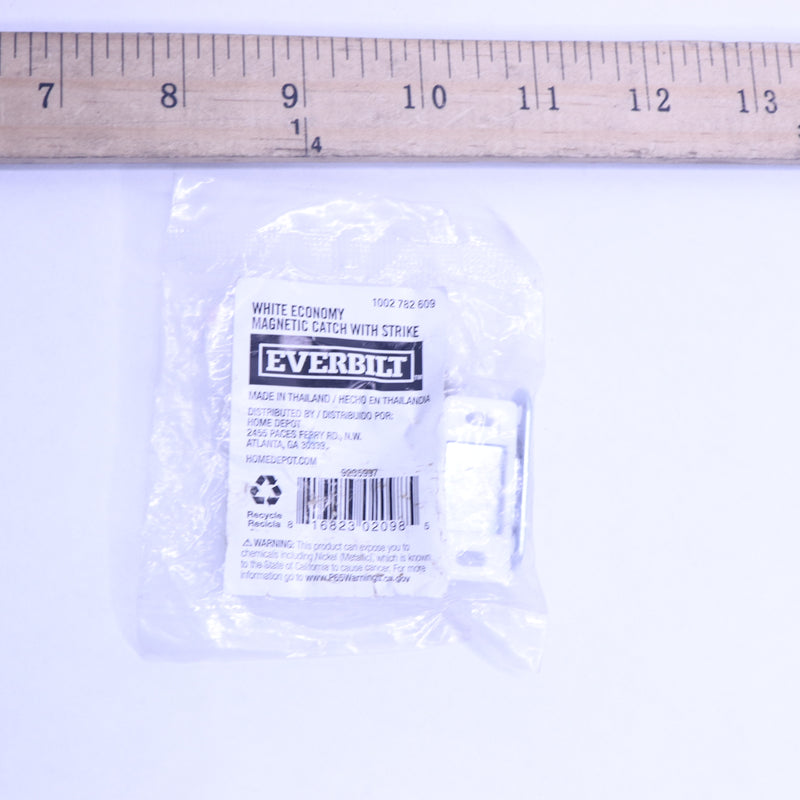 Everbilt Magnetic Catch 4.4 lbs. White 1002 782 609