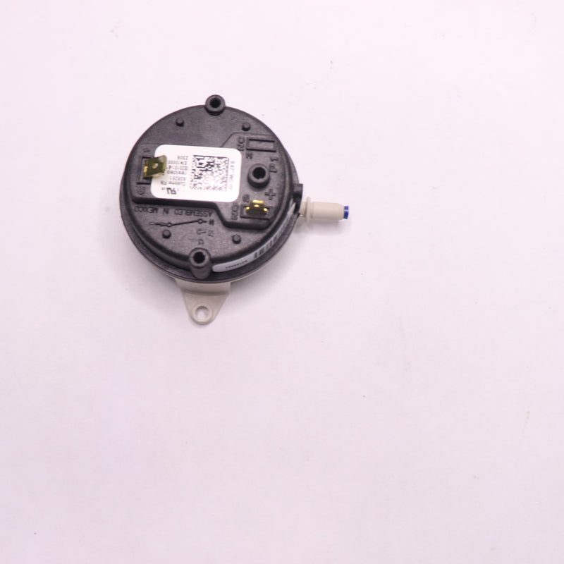 Source 1 Furnace Air Pressure Switch 0.67" WC S1-02435978000