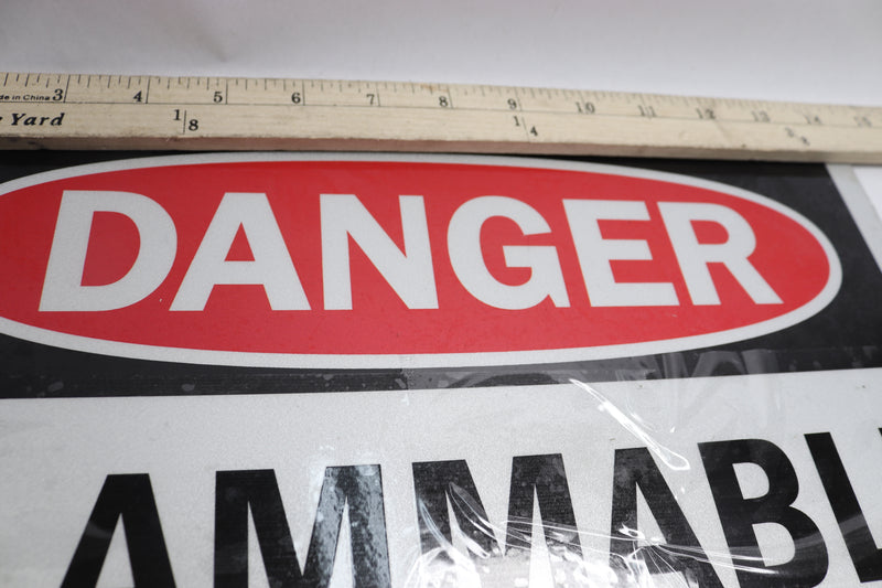 SmartSign Danger Flammable Gas Sign 14" Length x 10" Height 76IN