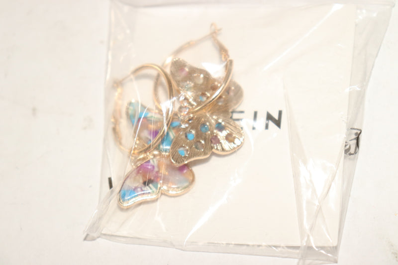 Shein Butterfly Charm Drop Earrings SWEAR18200901661