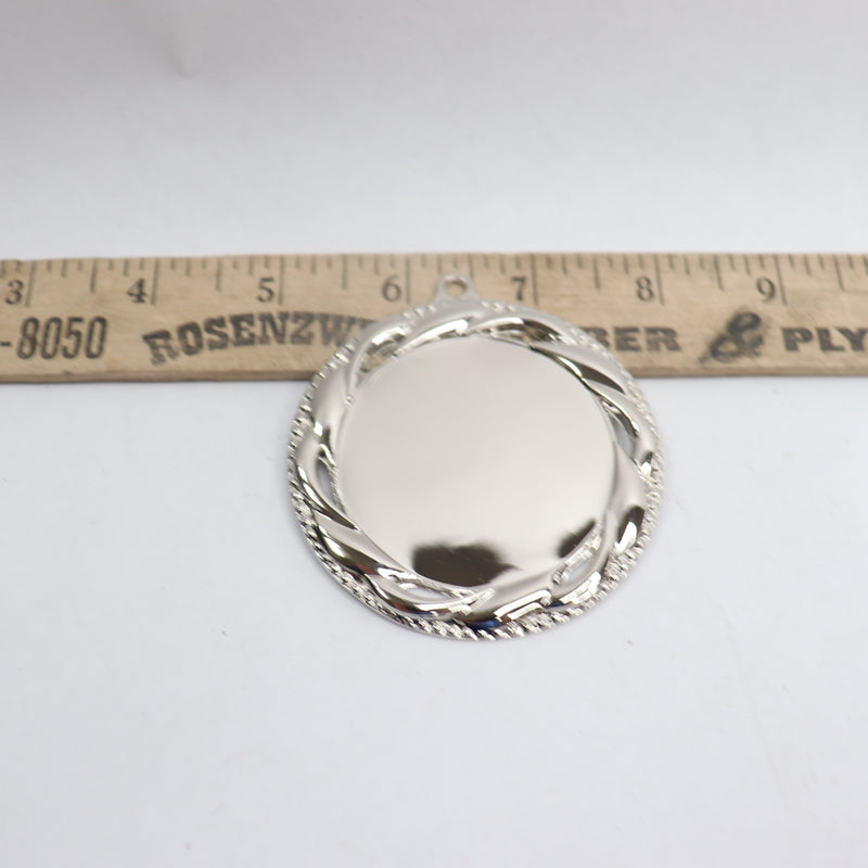 (25-Pk) Medallion Insert Disc Wreath Silver 2-3/4" HR938S