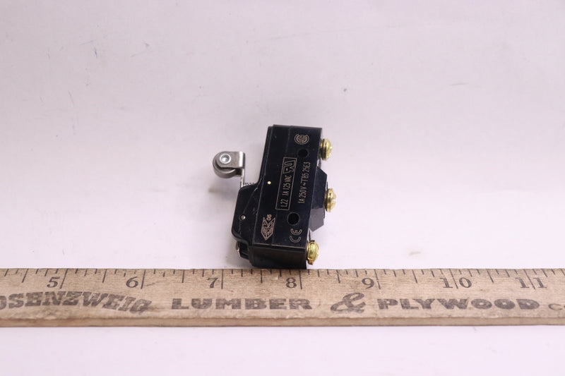 Honeywell Basic / Snap Action Switch Lever Roller Actuator BZ-2RW82272-A2